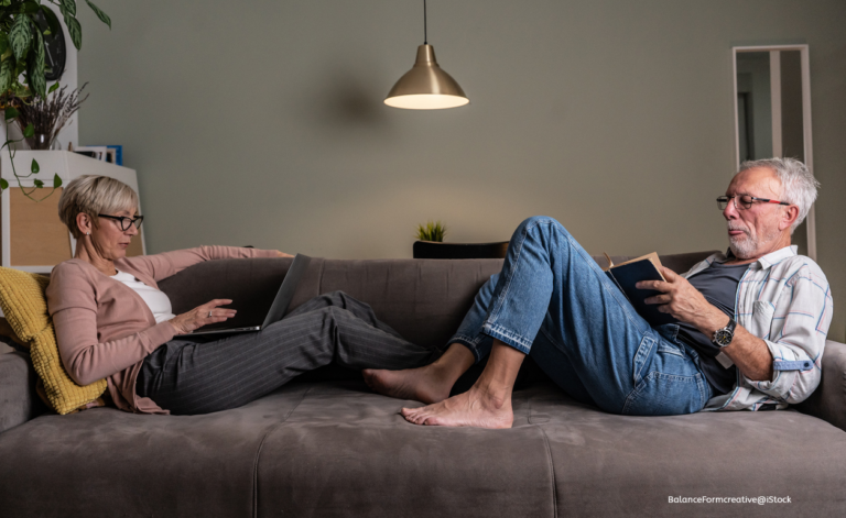 Länger selbstständig zu Hause leben: Wie moderne Technik Ihr Zuhause zum Schutzengel macht